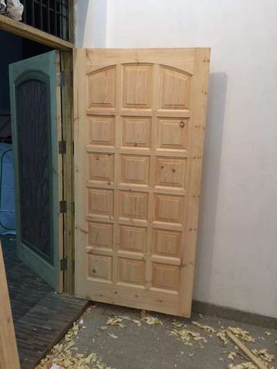 Door Designs by Carpenter Jabir Hasan Nijami, Panipat | Kolo