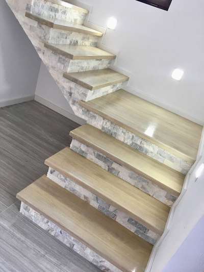 Staircase Designs by Contractor Aas Muhammad, Delhi | Kolo