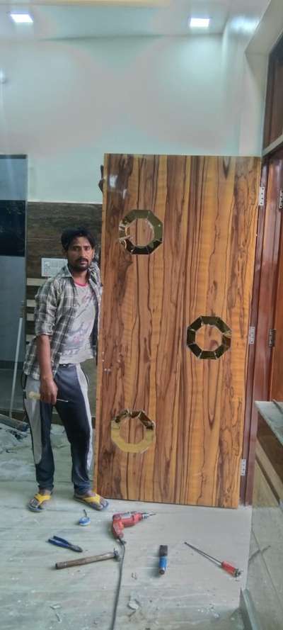 Door Designs by Contractor Majar Safi, Delhi | Kolo