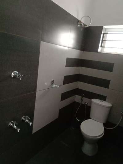Bathroom Designs by Flooring anoop george, Ernakulam | Kolo