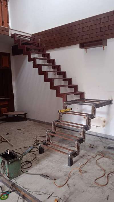 Staircase Designs by Fabrication & Welding harpal singh, Alwar | Kolo