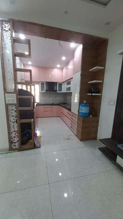 Ceiling, Flooring, Kitchen, Lighting, Storage Designs by Carpenter hariprakash  jangid , Jodhpur | Kolo