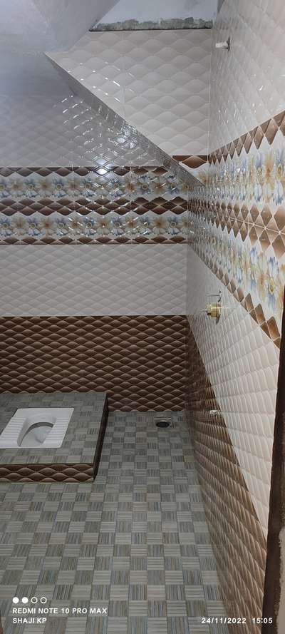 Bathroom Designs by Flooring Shaji Kp, Kannur | Kolo