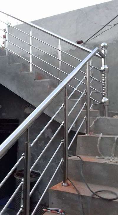 Staircase Designs by Glazier Islam Khan, Gautam Buddh Nagar | Kolo