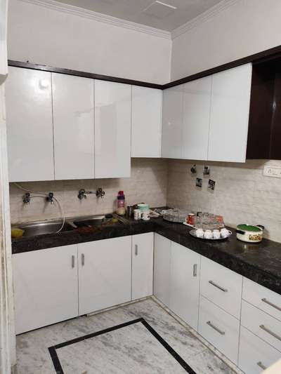 Kitchen, Storage Designs by Contractor Rahis khan, Sonipat | Kolo