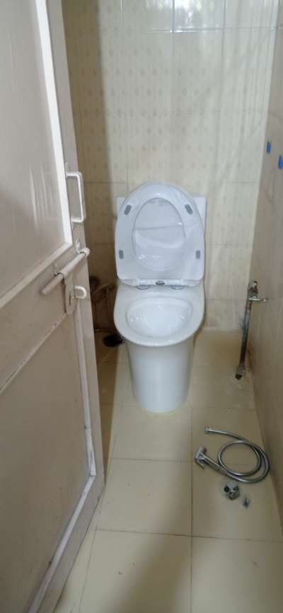 Bathroom Designs by Plumber Ramji Yadav, Bhopal | Kolo