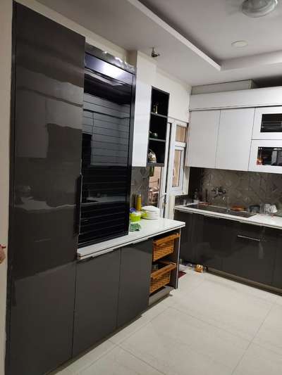 Kitchen, Storage, Flooring Designs by Interior Designer SAMS DESIGNS, Delhi | Kolo