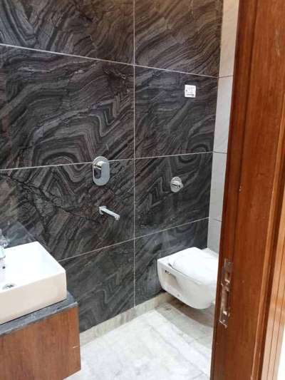 Bathroom Designs by Contractor Deepanshu Bajaj, Delhi | Kolo