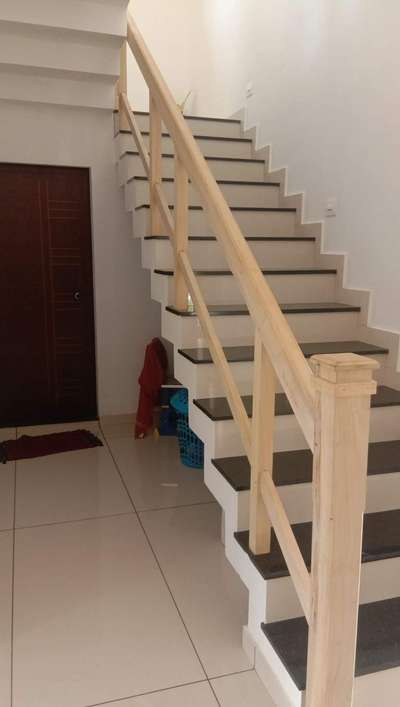 Staircase, Door, Flooring Designs by Interior Designer ഇന്റീരിയ  പ്ലാന്റ്സ് , Wayanad | Kolo