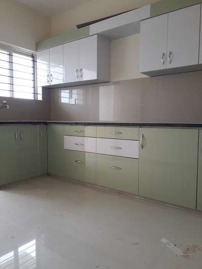 Kitchen, Storage Designs by Carpenter Dharmendra tiwari, Bhopal | Kolo