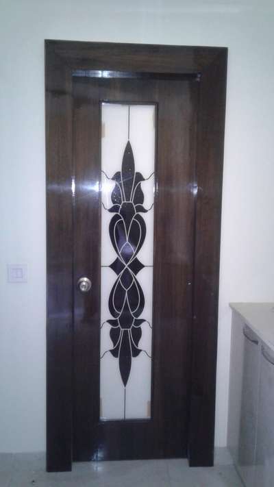 Door Designs by Painting Works Balkrishna Shrivastav, Ghaziabad | Kolo