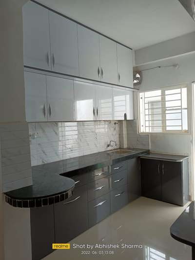 Kitchen, Storage Designs by Carpenter Sunil Hire, Bhopal | Kolo