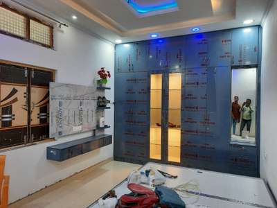 Ceiling, Lighting, Bedroom, Storage, Furniture Designs by Carpenter Yakub Ali, Gautam Buddh Nagar | Kolo