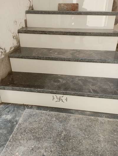 Staircase Designs by Contractor Jitesh  yadav, Rewari | Kolo