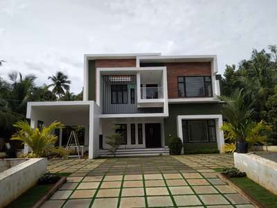 Exterior Designs by Contractor Santhosh  Santhosh , Malappuram | Kolo