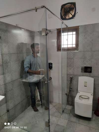 Bathroom Designs by Service Provider binu k alex binu, Ernakulam | Kolo