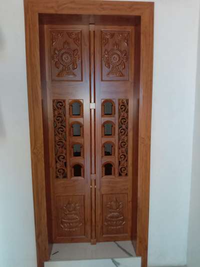 Door Designs by Carpenter Haridasan Kallarankunnath, Malappuram | Kolo