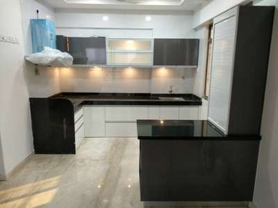 Kitchen, Lighting, Storage Designs by Interior Designer Dhwani Nagar, Indore | Kolo
