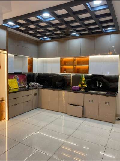 Kitchen, Lighting, Storage Designs by Interior Designer Dilip Gautam, Indore | Kolo