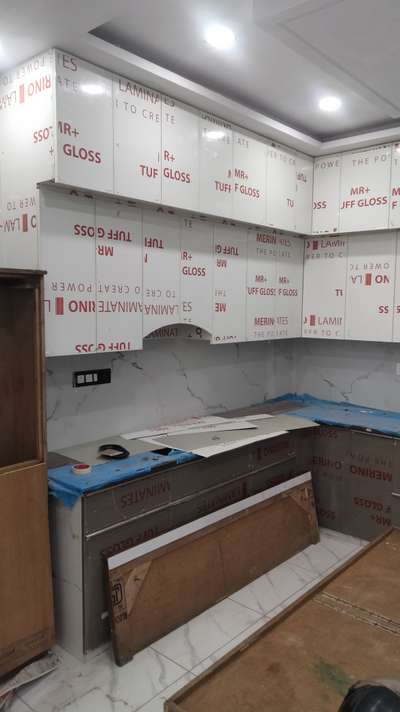 Kitchen, Lighting, Storage Designs by Carpenter Dilshad Saifi, Delhi | Kolo