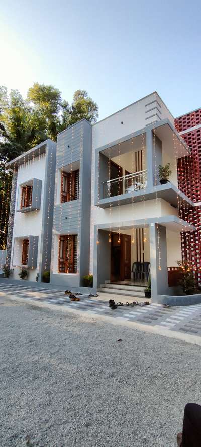 Exterior Designs by Architect vsn designs  and developers, Thiruvananthapuram | Kolo