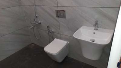 Bathroom Designs by Service Provider SANEESH  XAVIER , Thrissur | Kolo