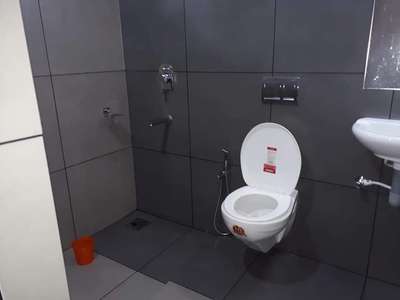 Bathroom Designs by Contractor sajan k james  സൂര്യ ബിൽഡേഴ്സ്, Wayanad | Kolo