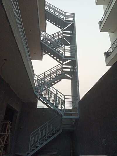 Staircase Designs by Fabrication & Welding kuldeep panchal, Karnal | Kolo