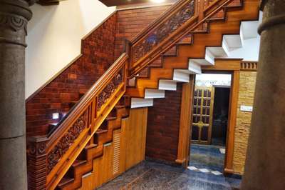 Staircase, Wall Designs by Contractor Shibu Andaladi, Palakkad | Kolo