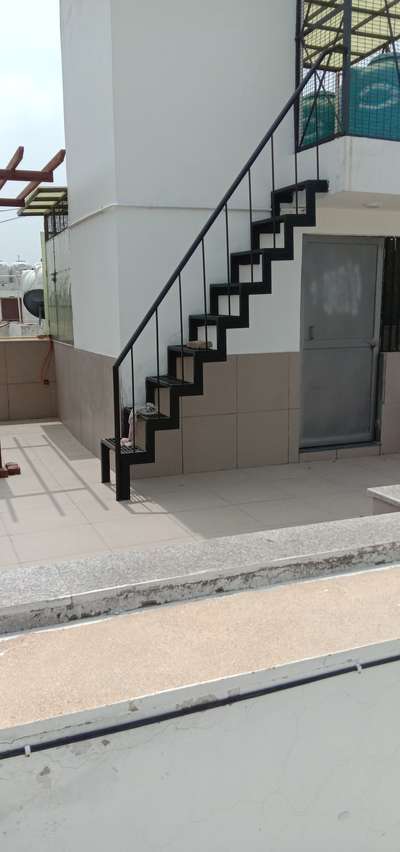 Staircase Designs by Fabrication & Welding SHARUKH saifi, Delhi | Kolo