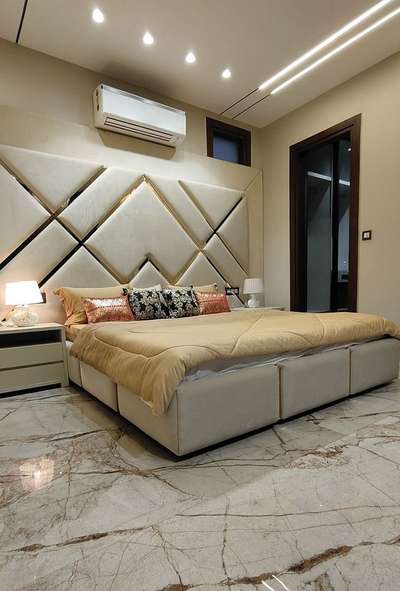 Furniture, Storage, Bedroom Designs by Interior Designer MAJESTIC INTERIORS Â®, Faridabad | Kolo