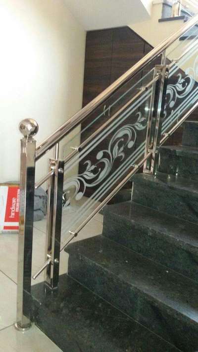 Staircase Designs by Carpenter santosh prajapat, Dewas | Kolo