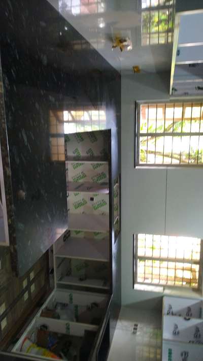 Kitchen, Storage, Window Designs by Flooring kssumesh ks, Thrissur | Kolo