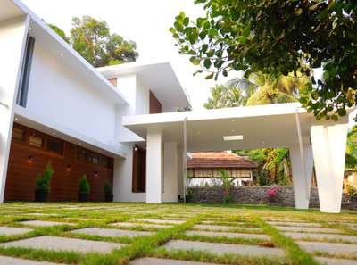 Exterior Designs by Civil Engineer Indrajith Asokan, Thrissur | Kolo