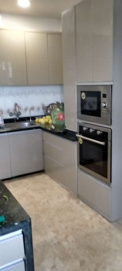 Kitchen, Storage Designs by Contractor Rohit Gahlot, Gurugram | Kolo