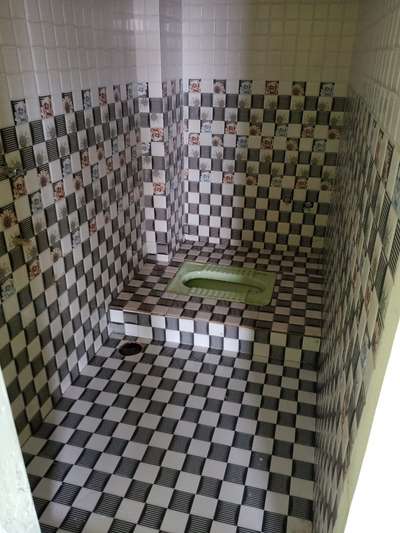 Bathroom Designs by Flooring Asad Patel, Dewas | Kolo