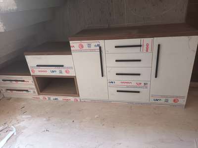 Storage Designs by Carpenter Sonu Gandhi, Faridabad | Kolo