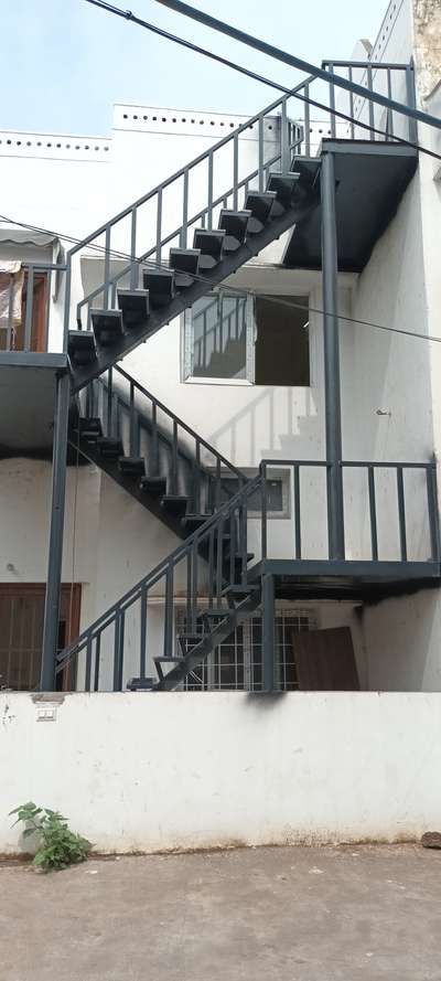 Staircase Designs by Fabrication & Welding Maninder Singh, Delhi | Kolo