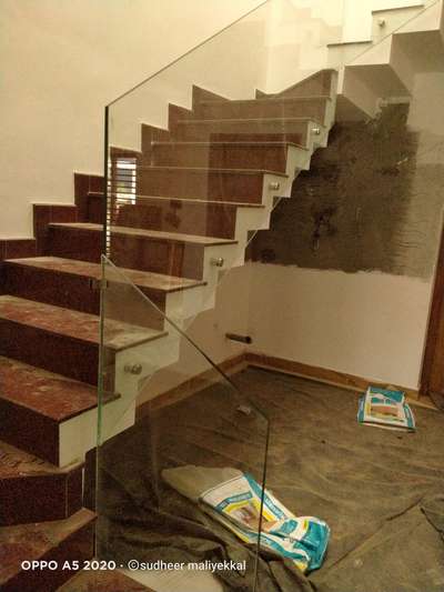 Staircase Designs by Glazier sudheer maliyekkal, Ernakulam | Kolo