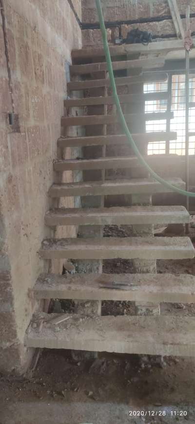 Staircase Designs by Contractor nishad nishad, Malappuram | Kolo