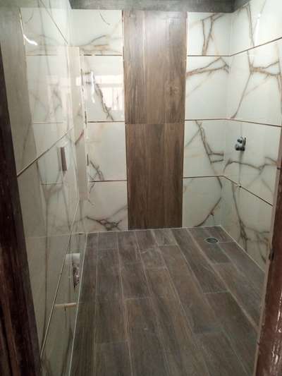 Wall Designs by Flooring Iqbal Ansari, Gautam Buddh Nagar | Kolo