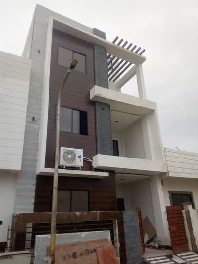 Exterior Designs by Painting Works Noor Alam, Bhopal | Kolo