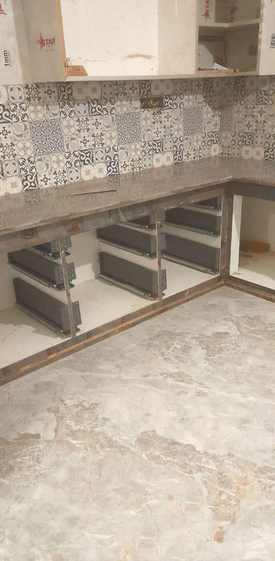 Kitchen, Storage Designs by Fabrication & Welding Gunjesh K Kumar, Indore | Kolo