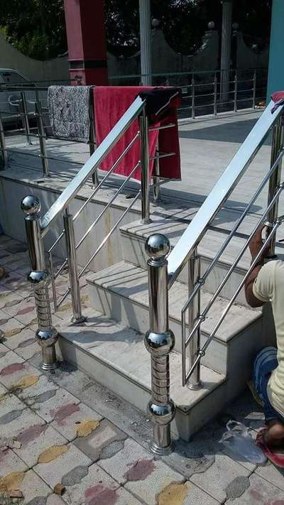 Staircase Designs by Building Supplies BIJENDER SAINI, Gurugram | Kolo