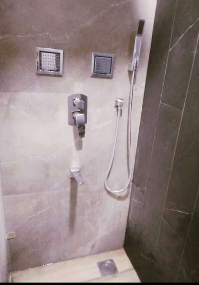 Bathroom Designs by Plumber Sonu Kumar plumber, Delhi | Kolo