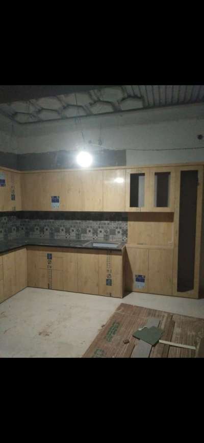 Kitchen, Storage Designs by Carpenter Mehfooz ali, Bhopal | Kolo