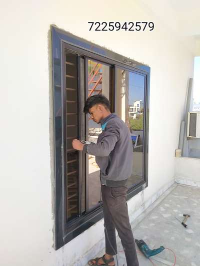 Window Designs by Carpenter Prakash Vishwakarma, Bhopal | Kolo