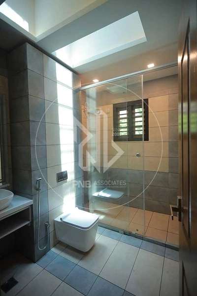 Bathroom Designs by Architect PNB ASSOCIATES, Malappuram | Kolo