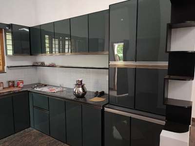 Kitchen, Storage Designs by Carpenter aniz aniz , Palakkad | Kolo