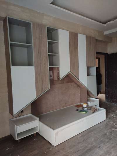 Furniture, Storage, Bedroom Designs by Contractor Mohd Shadab, Gautam Buddh Nagar | Kolo